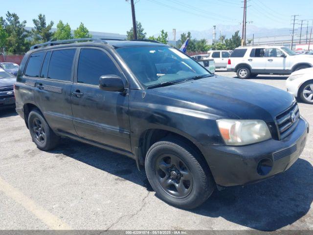  Salvage Toyota Highlander