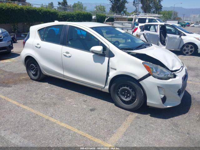  Salvage Toyota Prius c