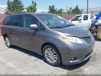  Salvage Toyota Sienna