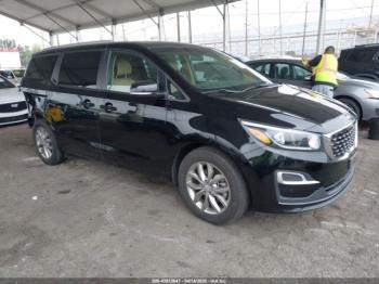  Salvage Kia Sedona