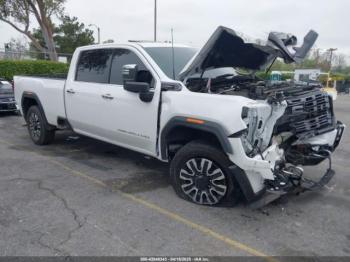  Salvage General Motors Sierra 3500HD