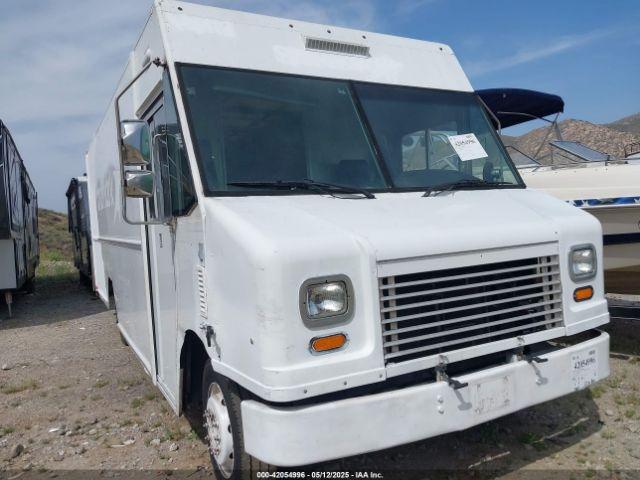  Salvage Workhorse Custom Cha Commercial Chassis