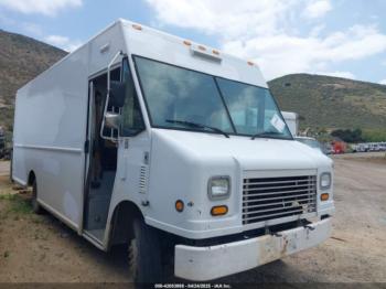  Salvage Workhorse Custom Cha Commercial Chassis