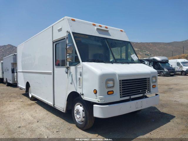  Salvage Workhorse Custom Cha Commercial Chassis