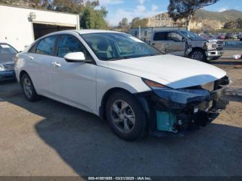  Salvage Hyundai ELANTRA