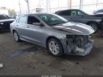  Salvage Chrysler 200