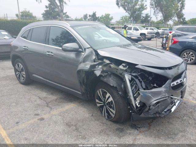  Salvage Mercedes-Benz GLA