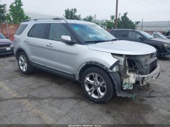  Salvage Ford Explorer