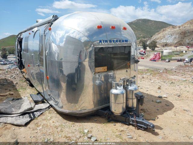  Salvage Airstream Ambassor