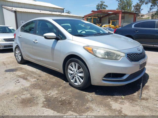  Salvage Kia Forte