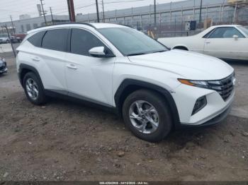  Salvage Hyundai TUCSON