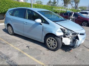  Salvage Toyota Prius v