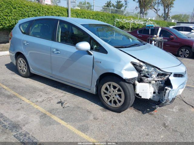  Salvage Toyota Prius v