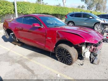  Salvage Ford Mustang