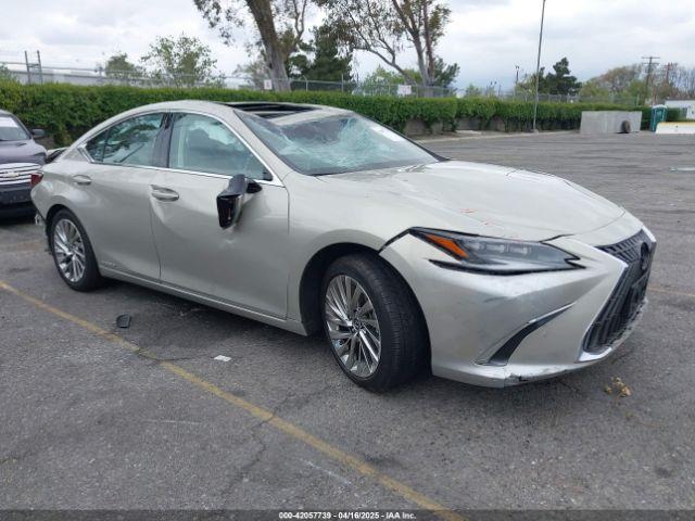  Salvage Lexus Es