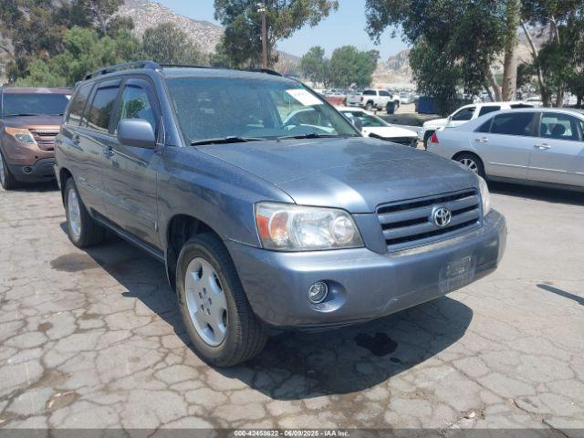  Salvage Toyota Highlander