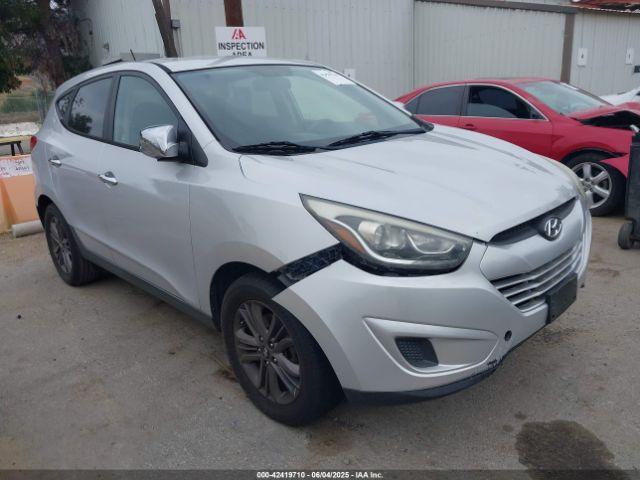  Salvage Hyundai TUCSON