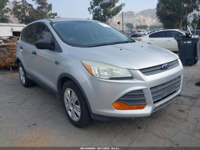  Salvage Ford Escape