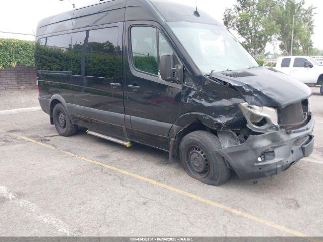  Salvage Mercedes-Benz Sprinter 2500