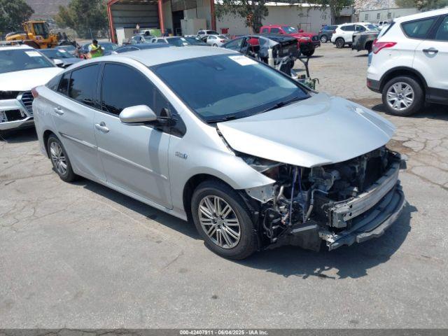  Salvage Toyota Prius Prime