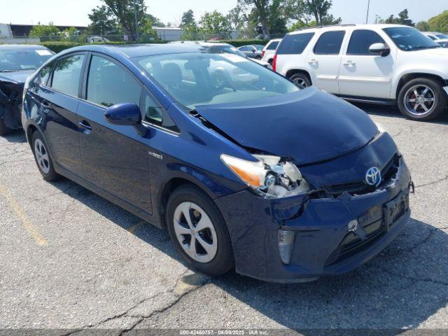  Salvage Toyota Prius