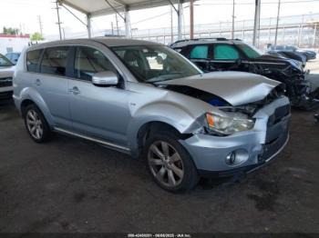  Salvage Mitsubishi Outlander