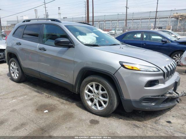  Salvage Jeep Cherokee