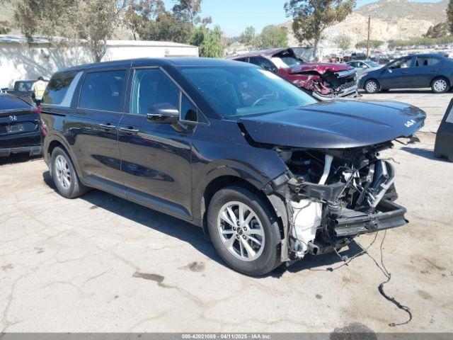  Salvage Kia Carnival