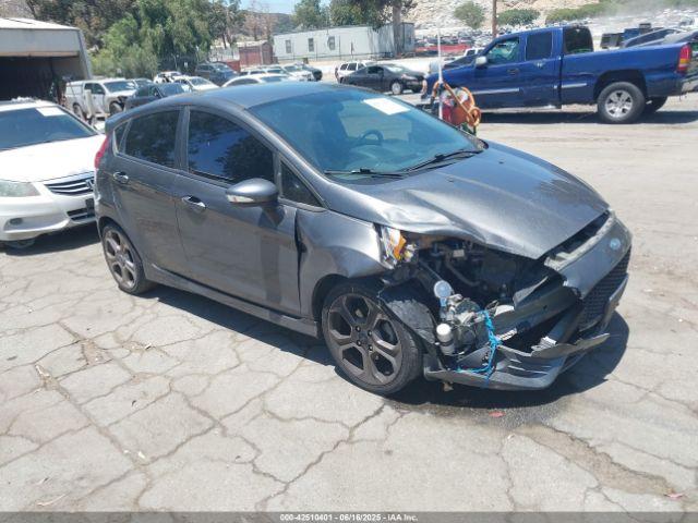  Salvage Ford Fiesta