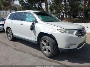  Salvage Toyota Highlander