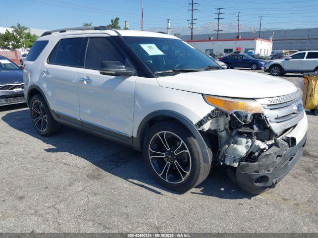  Salvage Ford Explorer