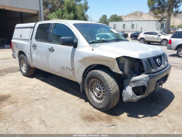  Salvage Nissan Titan