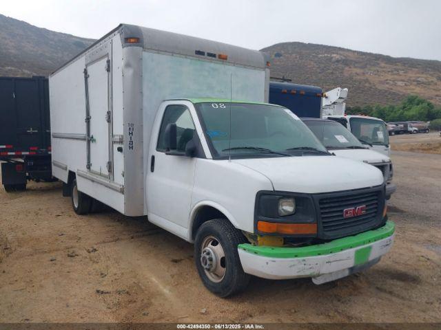  Salvage General Motors Savana Cutaway