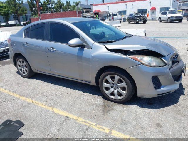  Salvage Mazda Mazda3