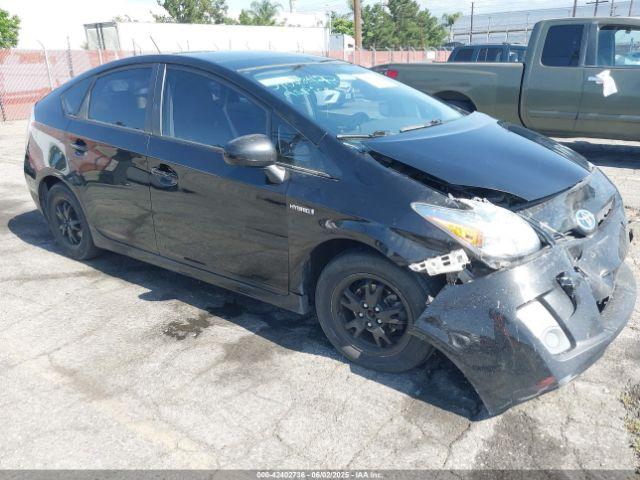  Salvage Toyota Prius