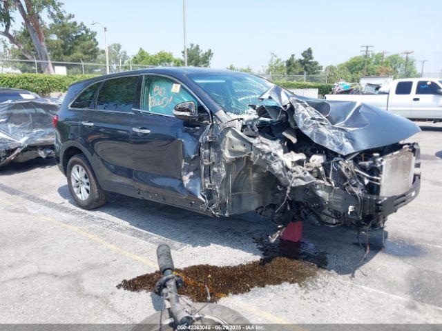  Salvage Kia Sorento