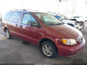 Salvage Toyota Sienna
