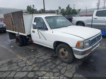  Salvage Toyota Pickup