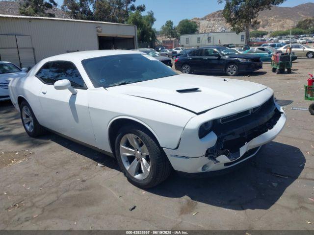  Salvage Dodge Challenger