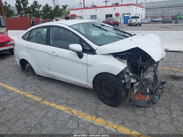  Salvage Ford Fiesta