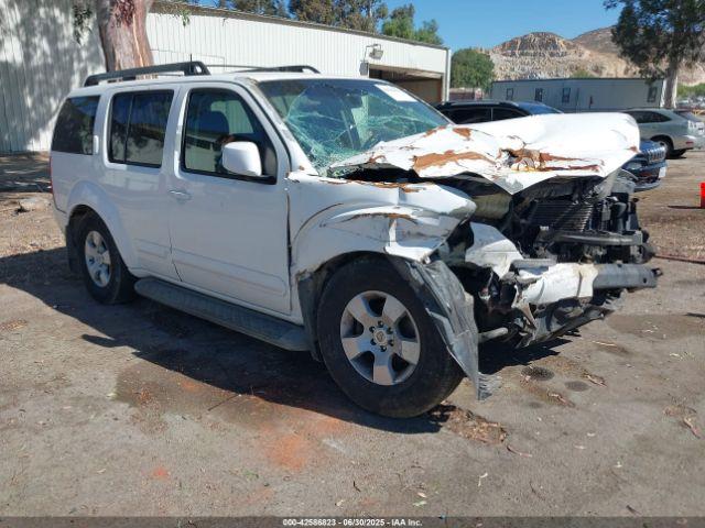  Salvage Nissan Pathfinder
