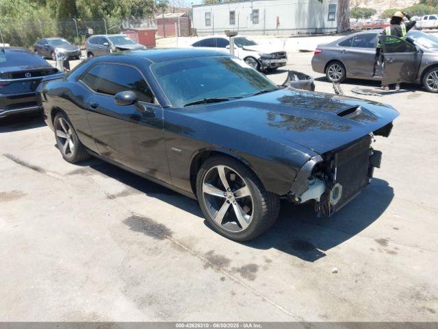  Salvage Dodge Challenger