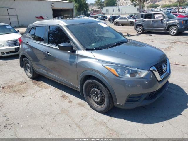  Salvage Nissan Kicks