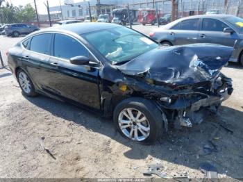  Salvage Chrysler 200
