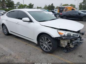  Salvage Kia Cadenza