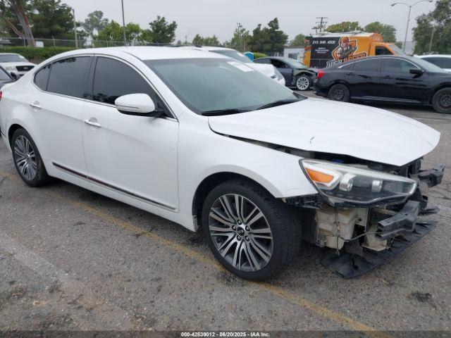  Salvage Kia Cadenza