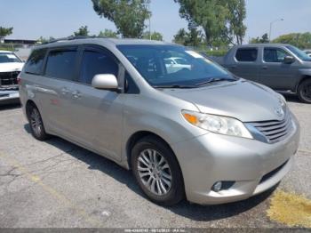  Salvage Toyota Sienna