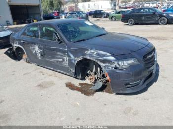  Salvage Chrysler 300
