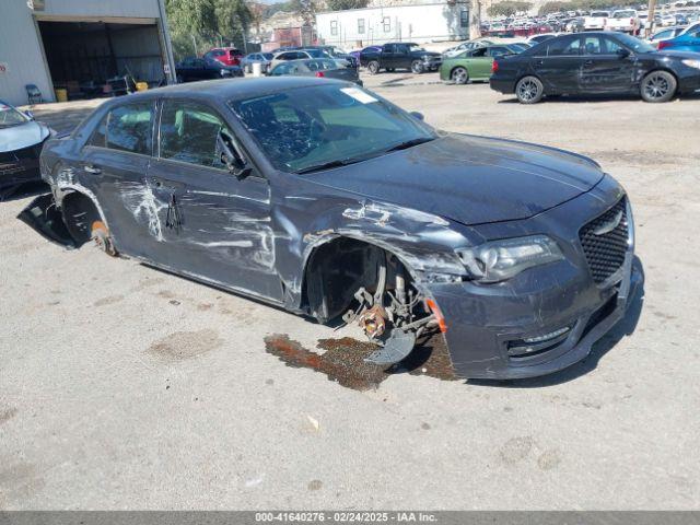  Salvage Chrysler 300