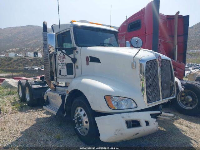  Salvage Kenworth Construction